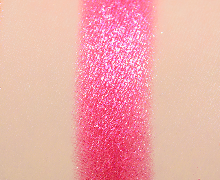 <p class="text-center">Terra Moons Ruby Stars Shimmer Eyeshadow</p>