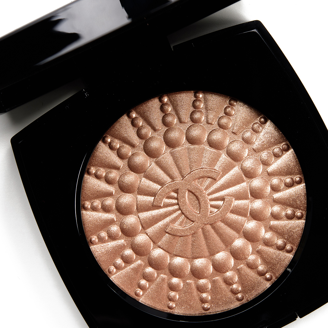Chanel Perles de Lumiere Illuminating Blush Powder
