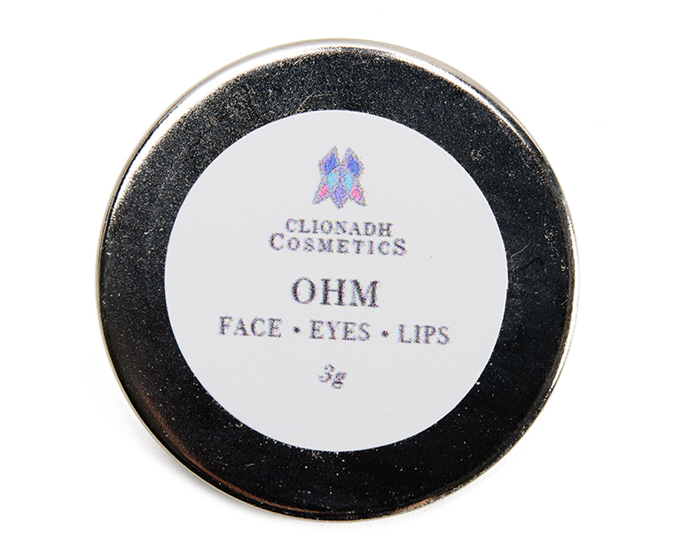 Clionadh Ohm Powder Highlighter