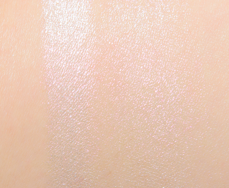 Clionadh Ohm Powder Highlighter