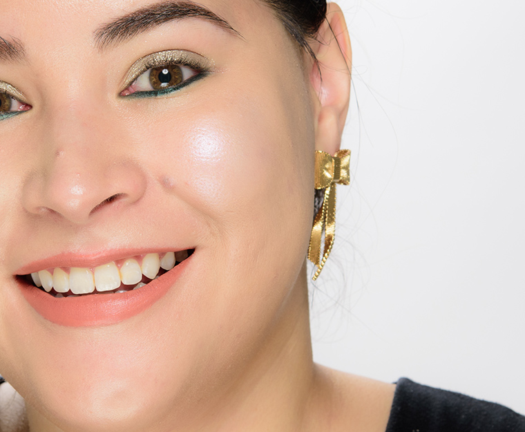 Clionadh Ohm Powder Highlighter