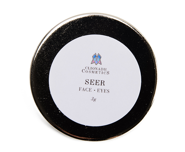 Clionadh Seer Powder Highlighter