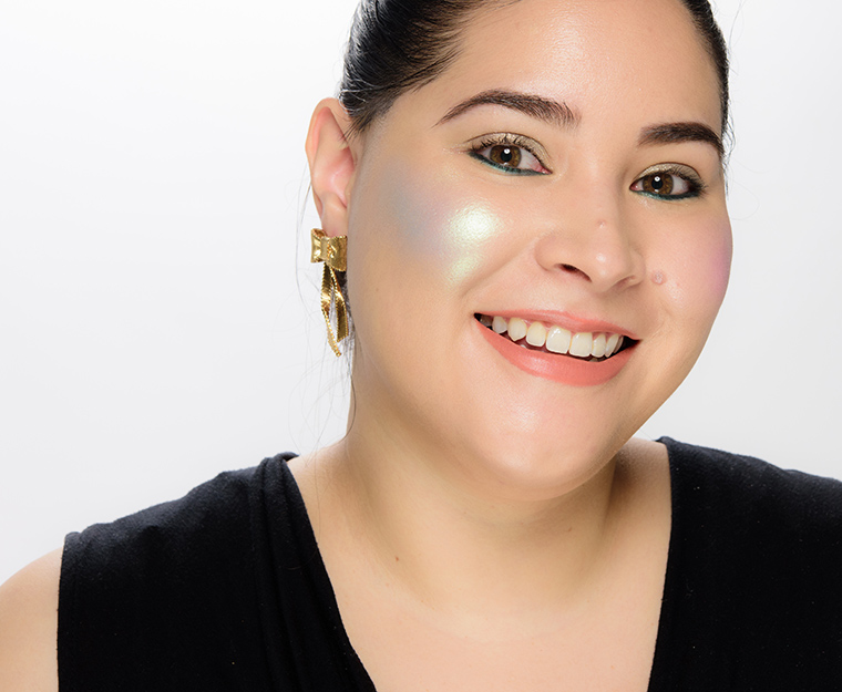 Clionadh Seer Powder Highlighter