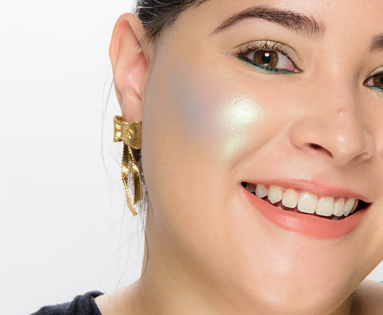 Clionadh Seer Powder Highlighter