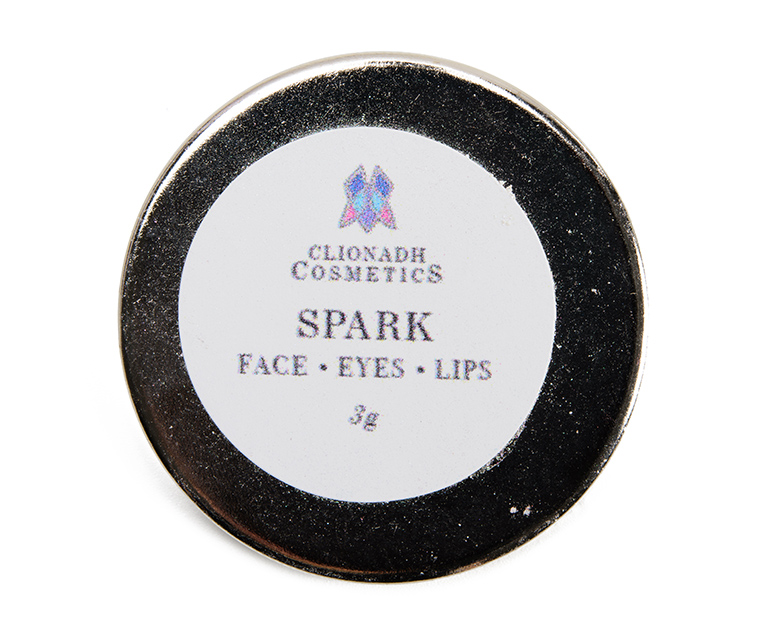 Clionadh Spark Powder Highlighter