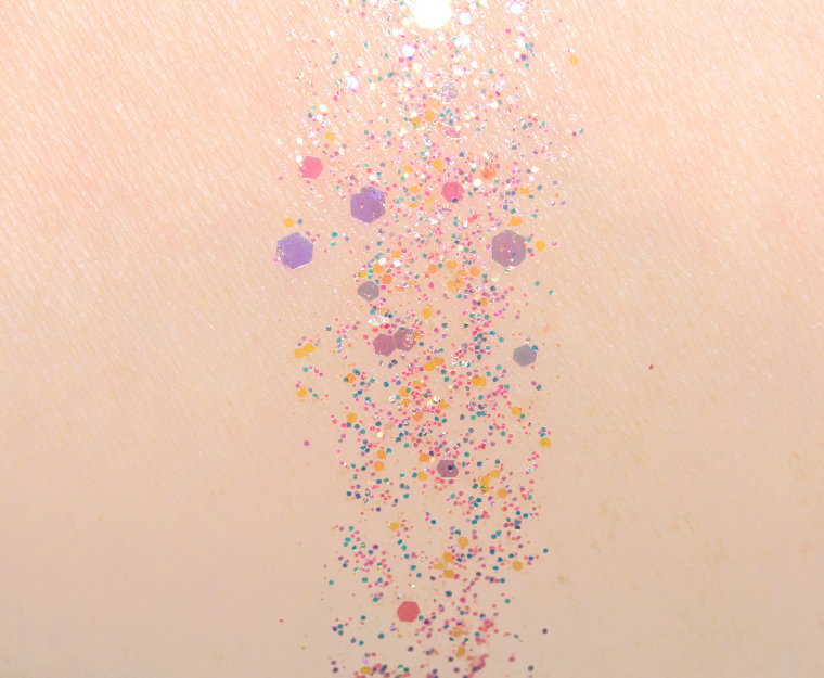 <p class="text-center">ColourPop My Boo Pressed Glitter</p>