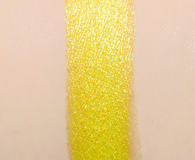 Give Me Glow Going Bananas Foiled Pressed Shadow