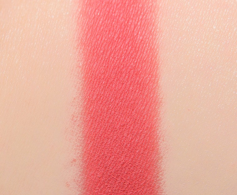 <p class="text-center">MAC A Little Tamed Powder Kiss Soft Matte Eyeshadow</p>