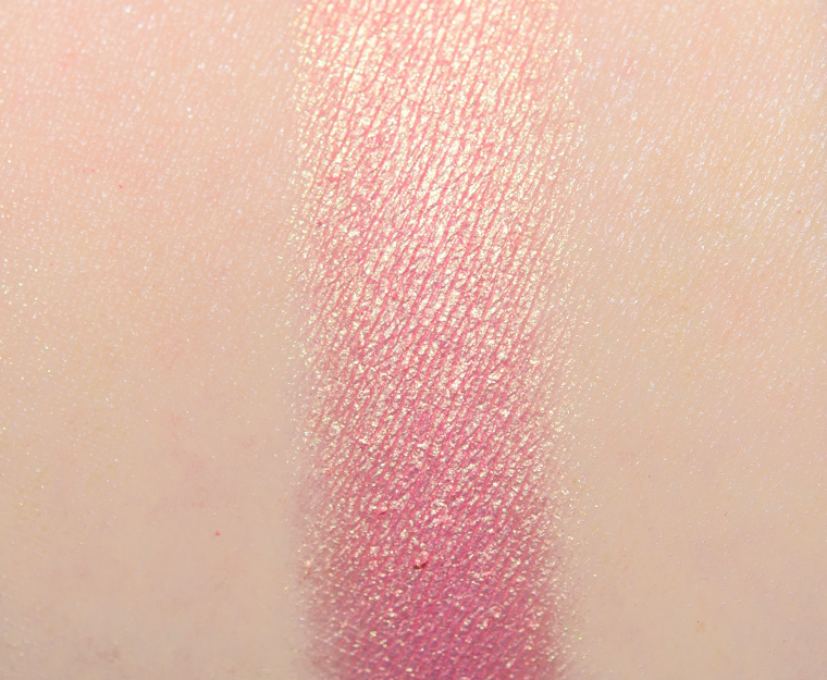 <p class="text-center">Pat McGrath Pink Mystique EYEdols Eyeshadow</p>