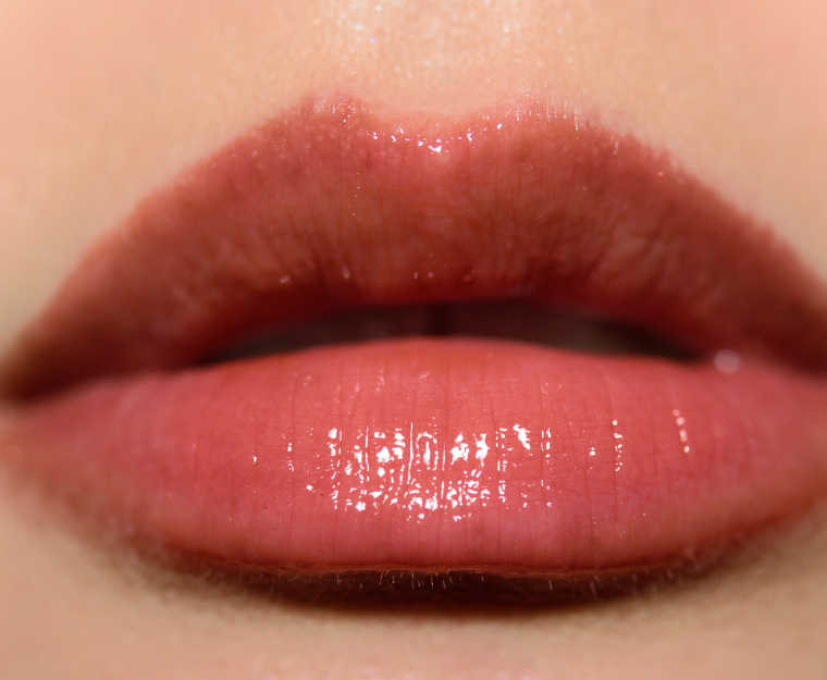 <p class="text-center">ColourPop Biscotti Lux Gloss</p>