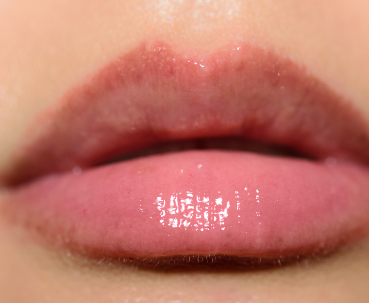 <p class="text-center">ColourPop Italian Ice Lux Gloss</p>