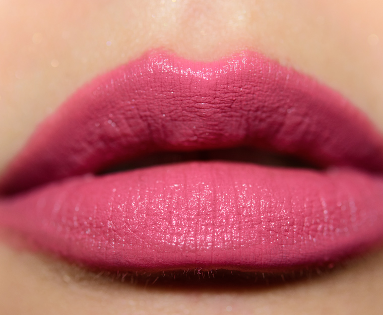 Laura Mercier A La Rose Rouge Essentiel Silky Crème Lipstick