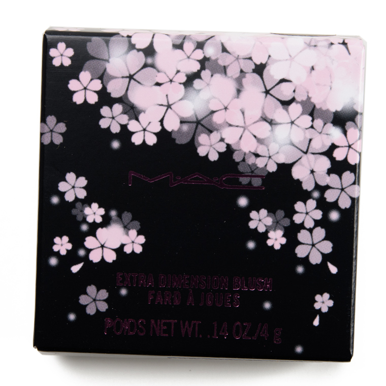 MAC Dilly-Dolly Extra Dimension Blush
