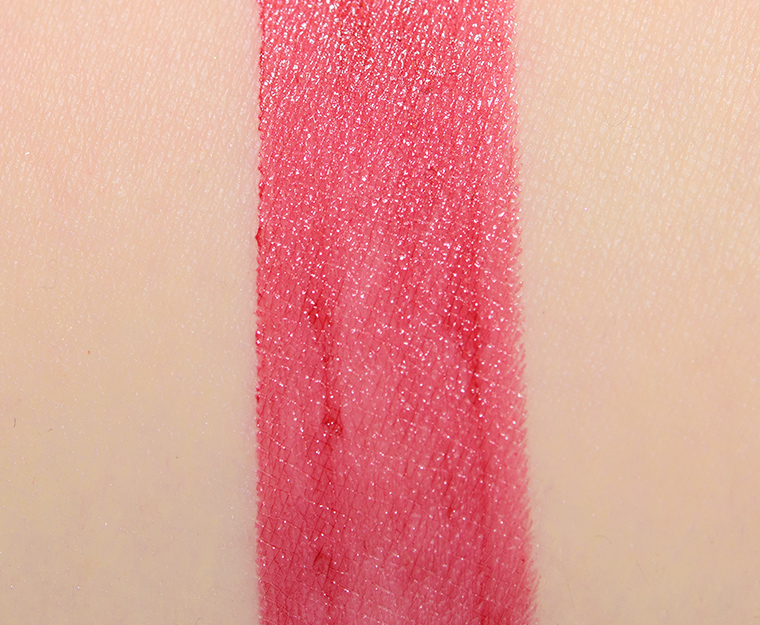 <p class="text-center">Guerlain Corolla Rouge (819) KissKiss Shine Bloom Lipstick Balm</p>