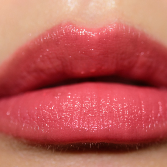 Guerlain Peach Kiss (319) KissKiss Shine Bloom Lipstick Balm