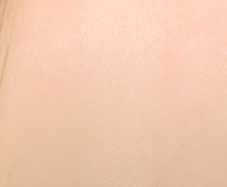 <p class="text-center">Milani Chillax Gilded Eyeshadow</p>
