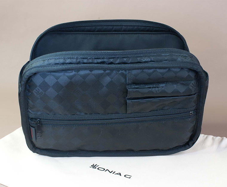 Sonia G The Essentials Vertical Pouch