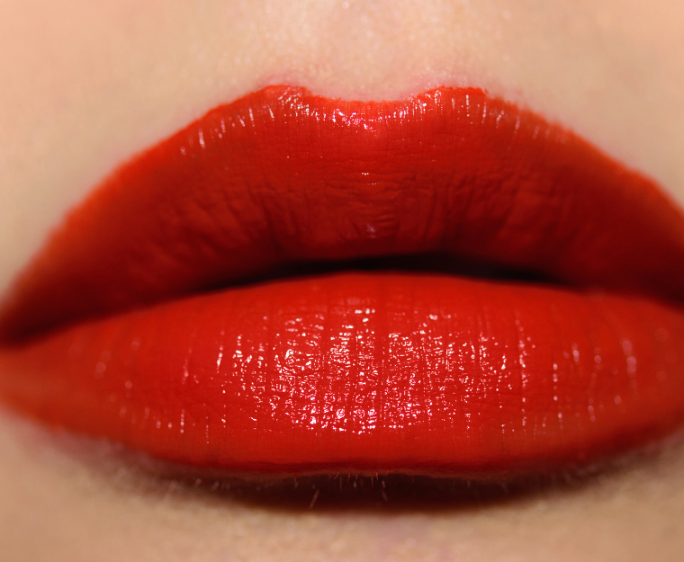 <p class="text-center">MAC Deify Me Love Me Liquid Lipcolour</p>