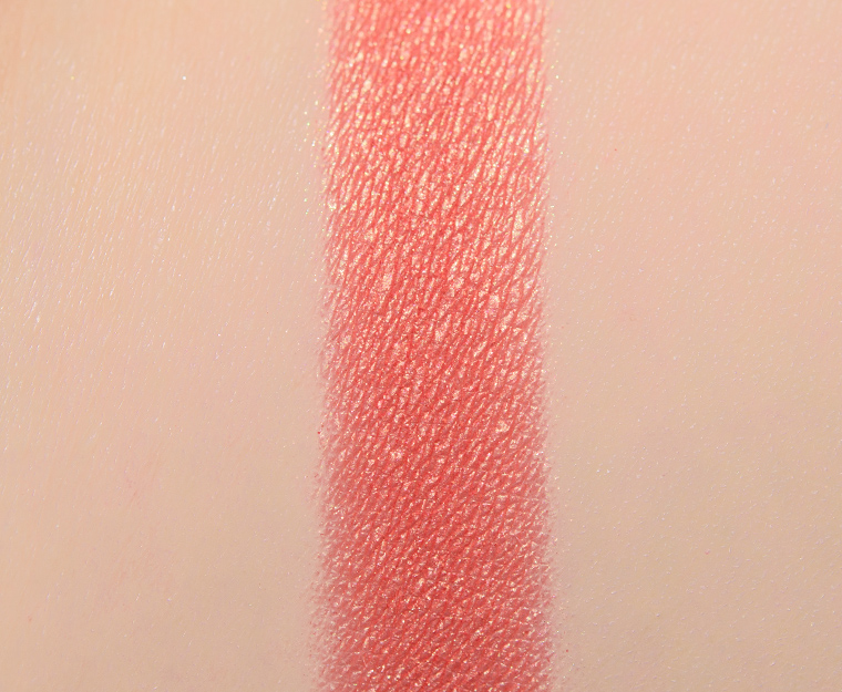 <p class="text-center">Natasha Denona Aura (379DC) Duo-Chrome Eyeshadow</p>
