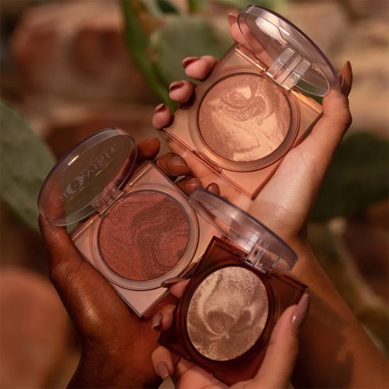 Summer 2021 Huda Beauty Glowish Soft Radiance Bronzer