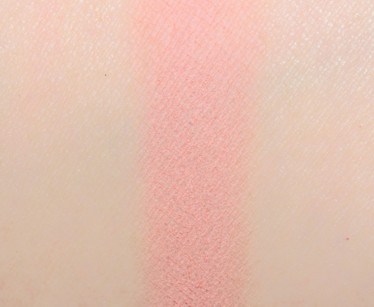 <p class="text-center">Urban Decay Alphabet St. 24/7 Eyeshadow</p>