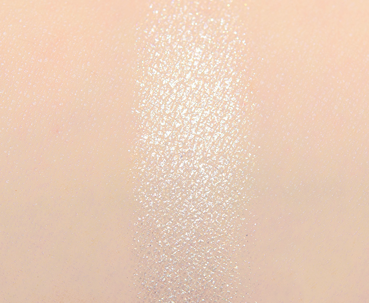 <p class="text-center">Urban Decay Crystal Ball 24/7 Eyeshadow</p>