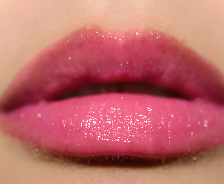 <p class="text-center">Lisa Eldridge Delilah Gloss Embrace Lip Gloss</p>