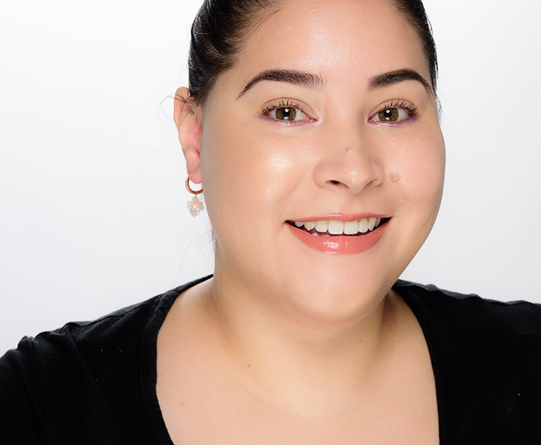 Makeup by Mario Golden Soft Glow Highlighter
