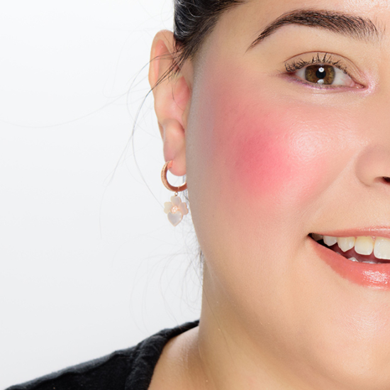 Makeup by Mario Wildberry Soft Pop Powder Blush Review & Swatches