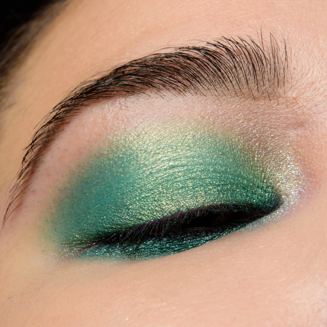 Sydney Grace Borealis  (Lid) / Galactic Muse (Lower Lash Line)
