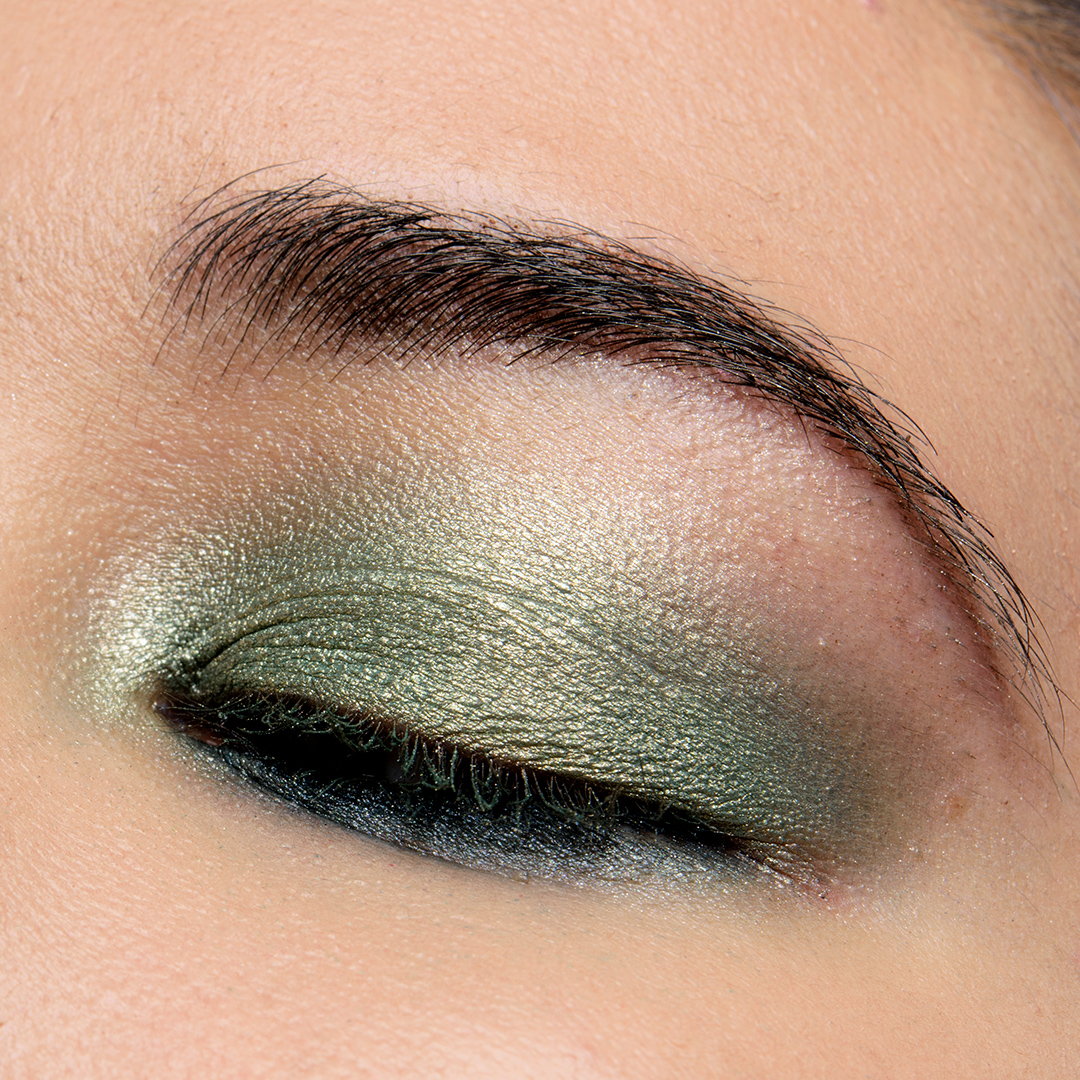 Sydney Grace Earthbound (Lid) / Flying High (Lower Lash Line)