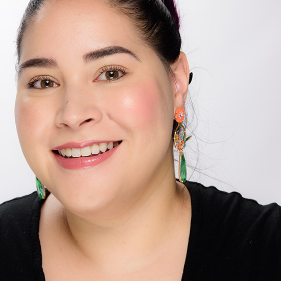 Dior Rayonnante (330) Rouge Blush Review & Swatches