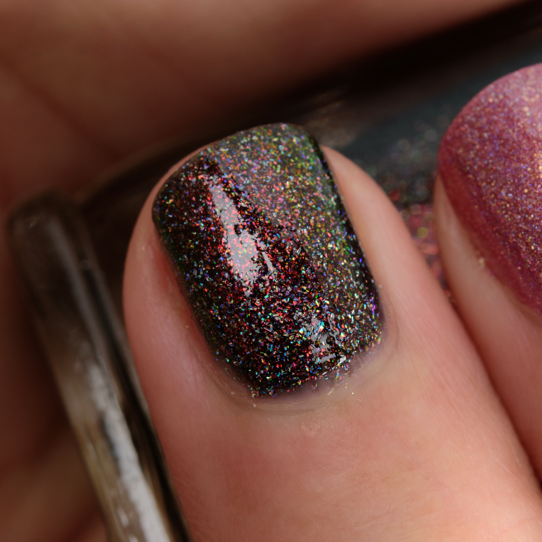 ILNP Candlelight Ultra Holographic Nail Polish
