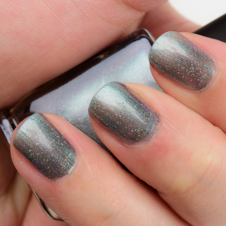 ILNP Stardust (H) Holographic Ultra Chrome Nail Polish Review & Swatches