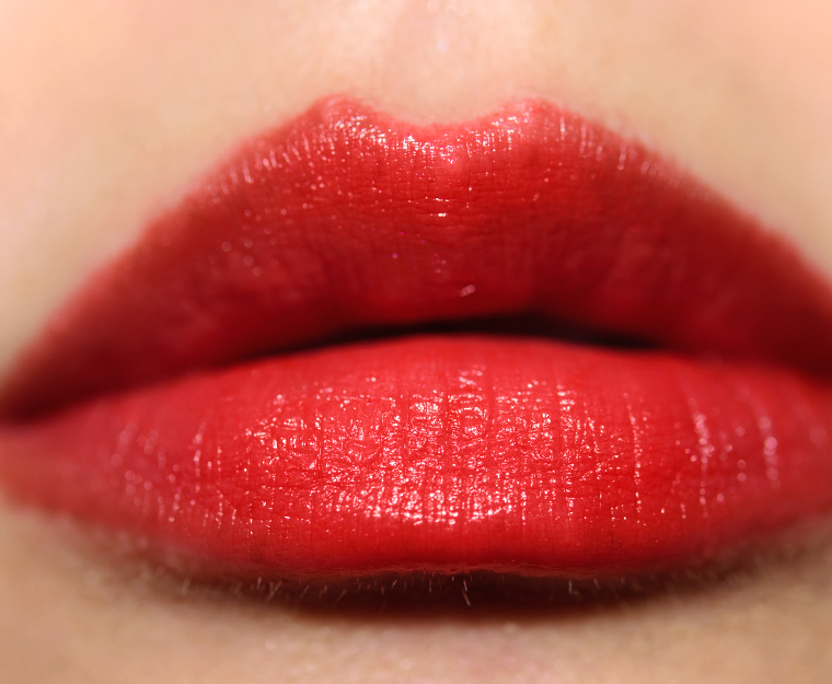 <p class="text-center">MAC Flustered Lustreglass Sheer-Shine Lipstick</p>