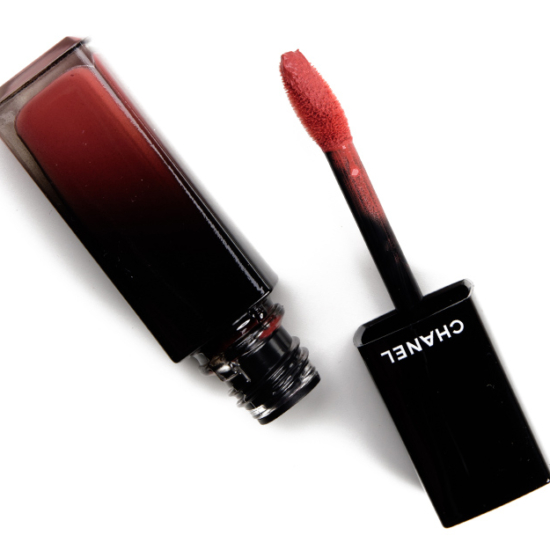 Chanel Beige Confidentiel (82) Rouge Allure Laque (2020)