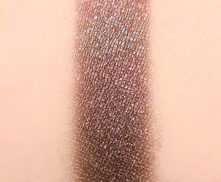 <p class="text-center">Dior Early Bird #5 High Colour Eyeshadow</p>