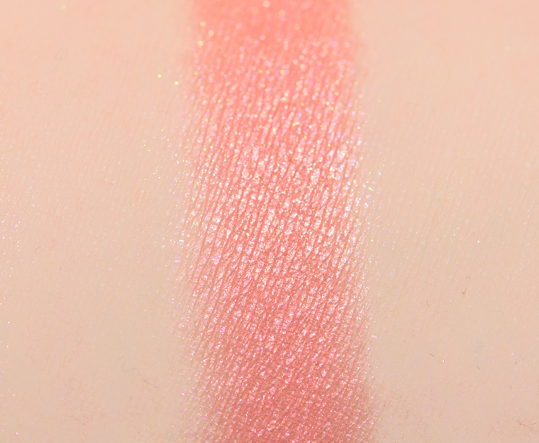 <p class="text-center">Dior Pink Glow #2 High Colour Eyeshadow</p>