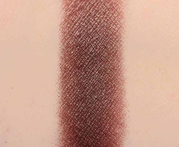 <p class="text-center">Dior Pink Glow #5 High Colour Eyeshadow</p>