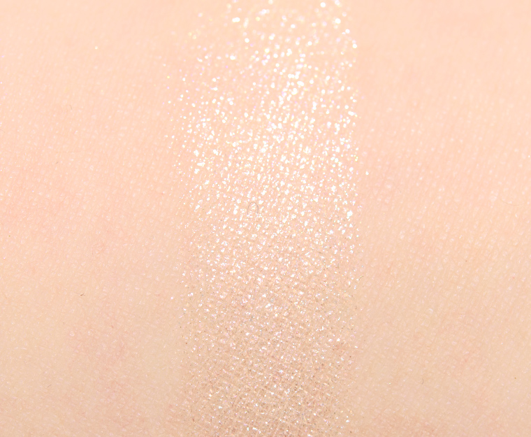 <p class="text-center">Dior Toile de Jouy #2 High Colour Eyeshadow</p>