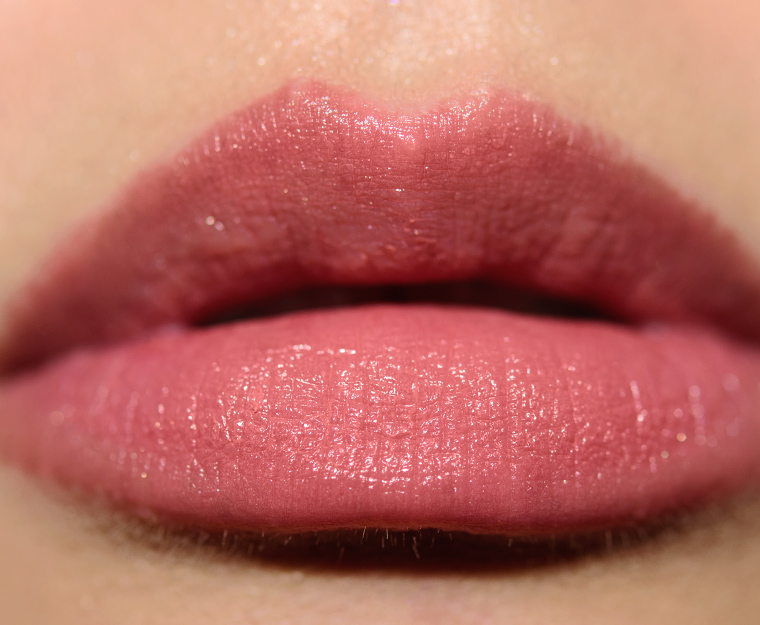 <p class="text-center">Giorgio Armani Androgino (103) Lip Power Satin Lipstick</p>