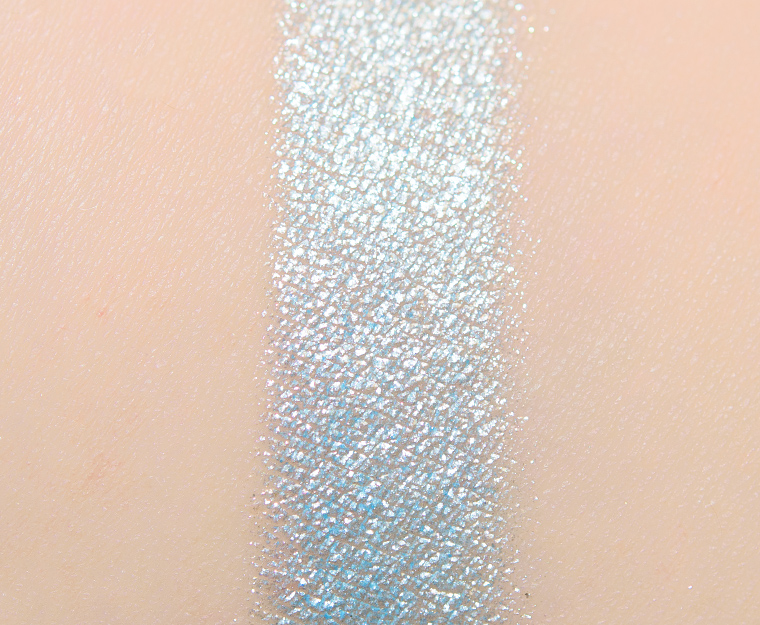 <p class="text-center">Glaminatrix Arctic Foiled Eyeshadow</p>