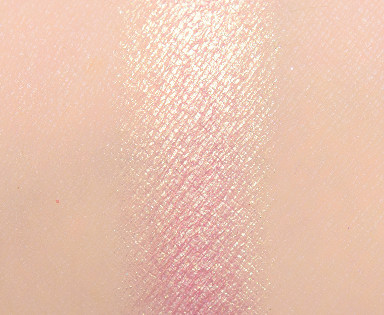 <p class="text-center">Glaminatrix Candy Egg Duochrome Eyeshadow</p>
