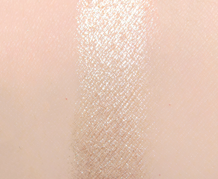<p class="text-center">Glaminatrix Ceremony Foiled Eyeshadow</p>