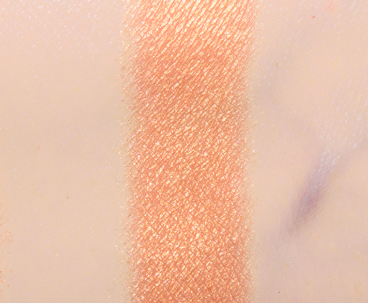 <p class="text-center">Glaminatrix Cotton Candy Foiled Eyeshadow</p>