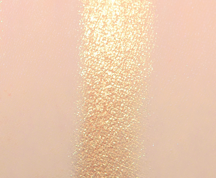 <p class="text-center">Glaminatrix Egg Hunt Foiled Eyeshadow</p>