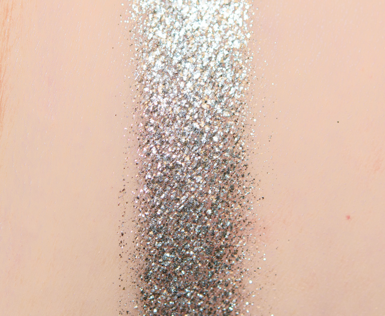 <p class="text-center">Glaminatrix Flourish Foiled Eyeshadow</p>