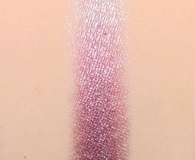 <p class="text-center">Glaminatrix Grace Foiled Eyeshadow</p>