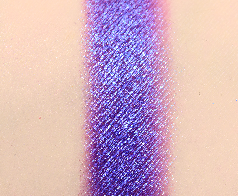 <p class="text-center">Glaminatrix Mystique Duochrome Eyeshadow</p>