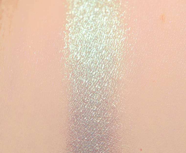 <p class="text-center">Glaminatrix Pixie Foiled Eyeshadow</p>